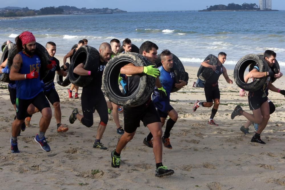 Alberto Dos Reis, del equipo Vengadores, el más rápido en completar el exigente desafío de obstáculos al que se enfrentaron cerca de dos mil personas.