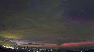 Una aurora boreal se asoma en los cielos de gran parte de España