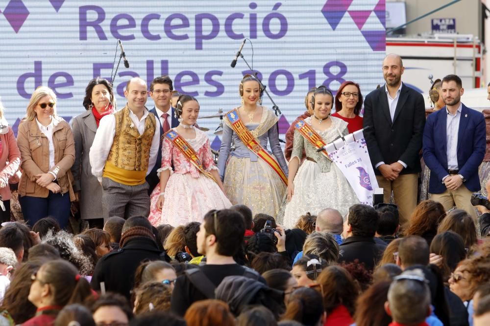 Entrega de estandartes de la Diputación a las Fallas