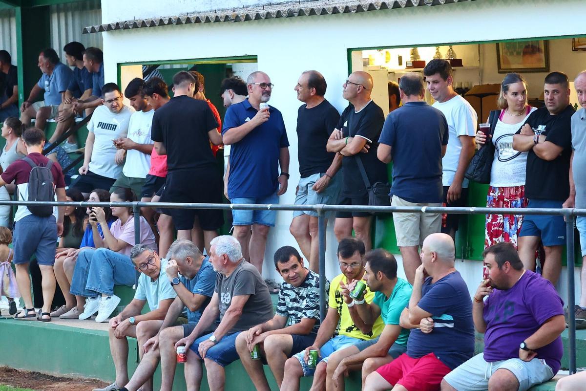 Galería | Así ha sido el espectacular regreso de Roberto Bautista al fútbol