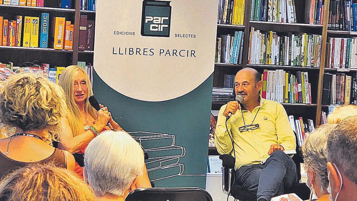 Eugènia Vilaró presenta a la llibreria Parcir la seva novel·la «Lorda, una dona entre robots  i hominoides» | PARCIR