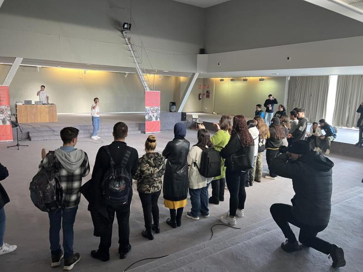 Actuación musical de Santervás, para cerrar las actividades.   | // S.Á.