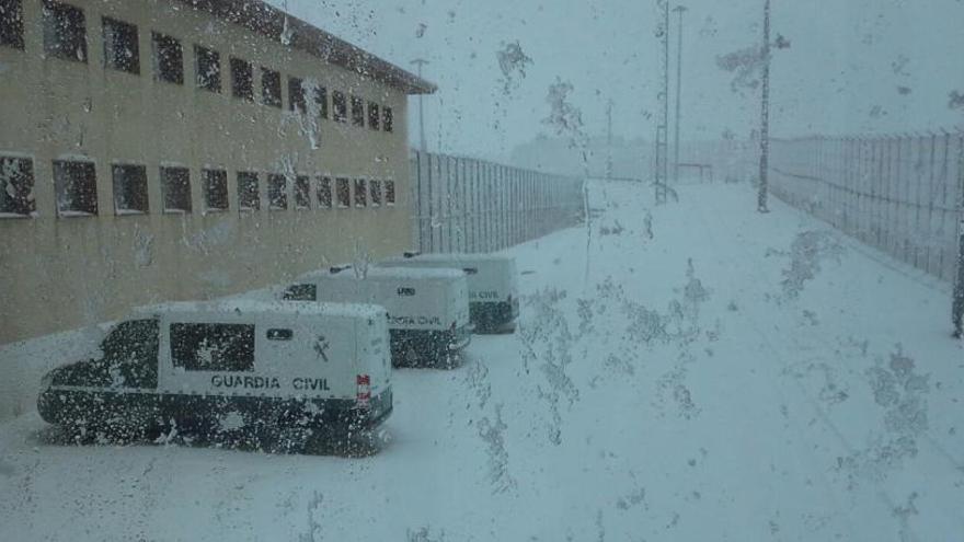 Familias de presos, aisladas en la cárcel de Villena por la nevada