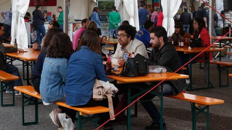 Público, el año pasado, en el Festival de la cerveza de Versalles.