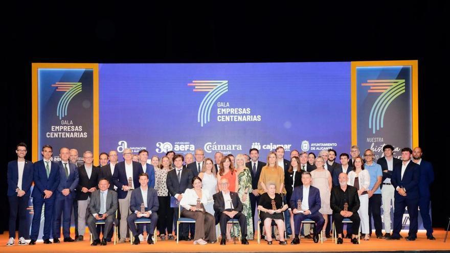 El club de empresas centenarias de Alicante suma siete nuevos miembros