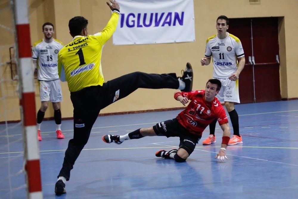 Cajasur Balonmano Alarcos en imágenes