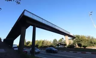 Adiós a la pasarela de A Xunqueira, hola a un paso peatonal elevado
