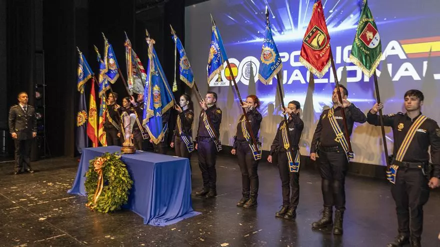 La Policía Nacional celebra en Alicante su 201 aniversario