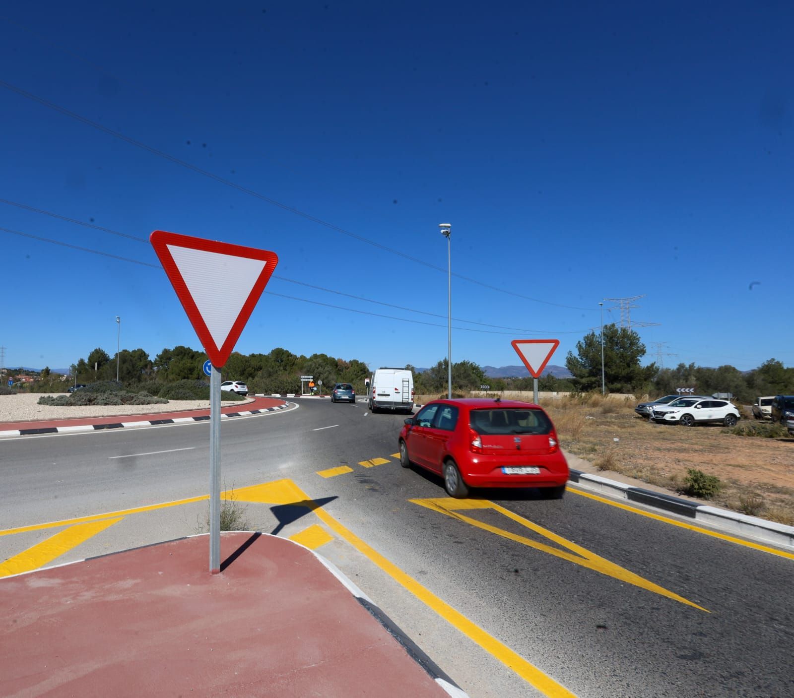 La diputación desdoblará una vía entre Manises y Riba-roja por la que pasan 20.000 coches al día