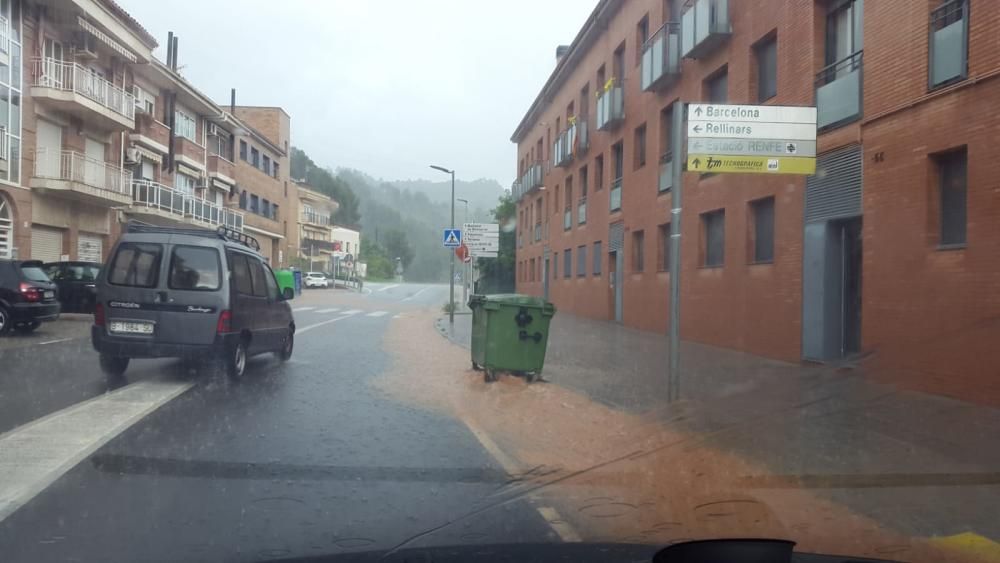 Inundacions per un fort aiguat a Castellbell i el