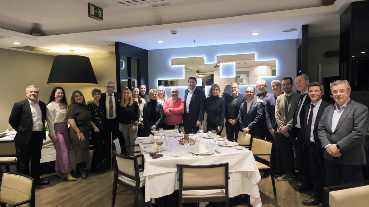 Tradicional comida de los responsables de Nuevo Centro junto a medios de comunicación valencianos.