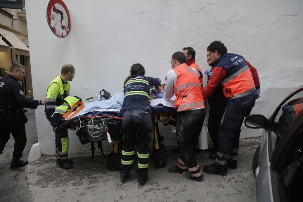 Un trabajador cae desde un cuarto piso por el hueco de un ascensor en Palma