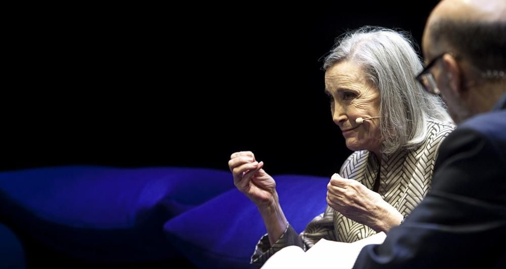 Acto de Nuria Espert, premio "Princesa de Asturias" de las Artes, en el teatro Jovellanos