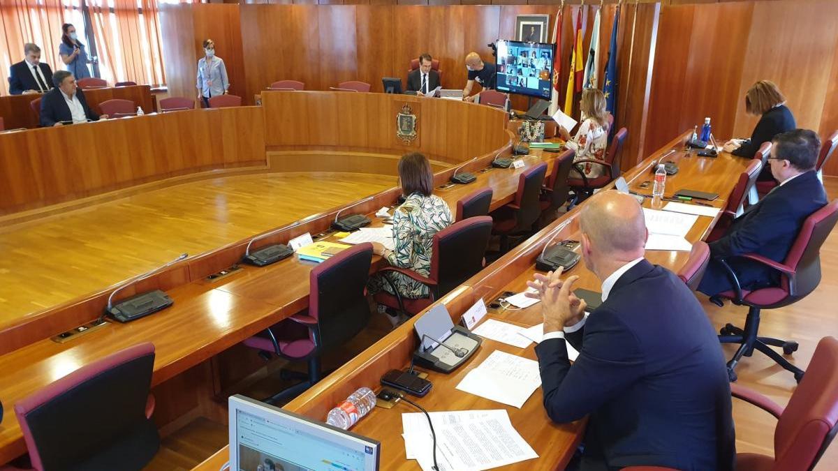 Un momento durante la celebración del pleno del Concello de Vigo. // Marta G. Brea