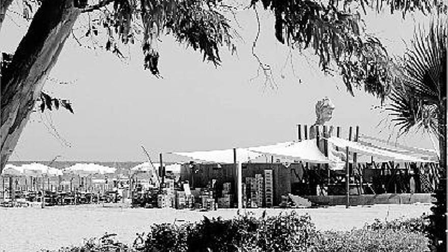 Imagen de archivo de la playa del Gurugú, frente al aeroclub del Grau de Castelló.