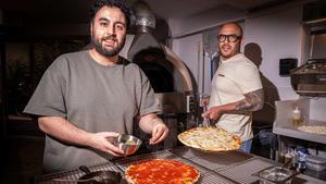 Jorge Sastre y Rafa Panatieri, en la pizzería Romo.