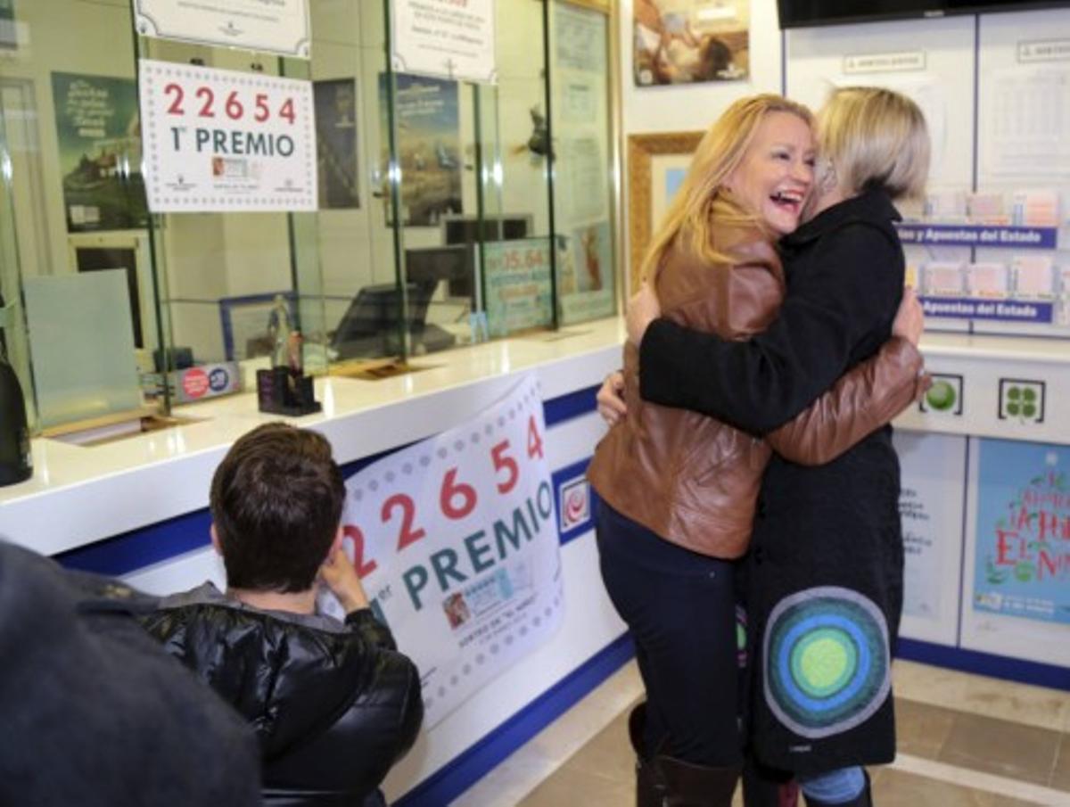 EL 22.654, PRIMER PREMIO DE EL NI?O, DEJA DOS MILLONES EN GRANADA CAPITAL