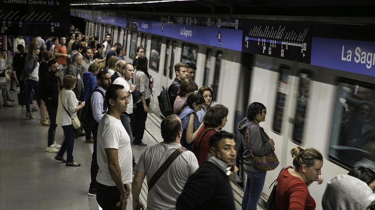 zentauroepp40398627 barcelona 03 10 2017 huelga vaga general las afectaci190125172316 zentauroepp40398627 barcelona 03 10 2017 huelga vaga general las afectaci190125172316