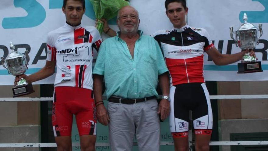 Joan Tomàs y Joan Ruiz en el podio de Sineu.