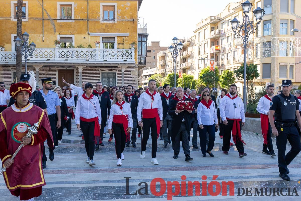 Bandeja de flores y ritual de la bendición del vino en las Fiestas de Caravaca