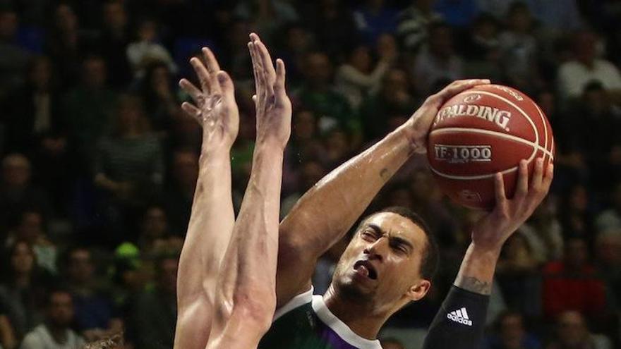 El Unicaja perdió el domingo contra el Barcelona, pero sigue sexto.