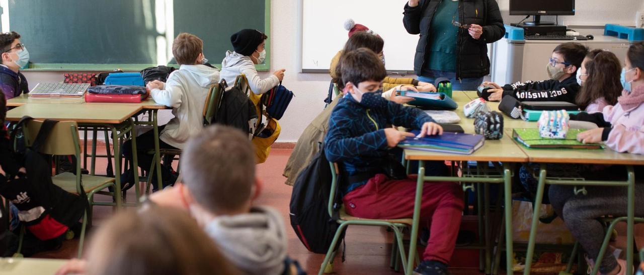 Una clase del colegio lagunero del Camino Largo.