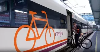 Los viajeros podrán llevar bicicletas sin desmontar en trenes Avant de Renfe