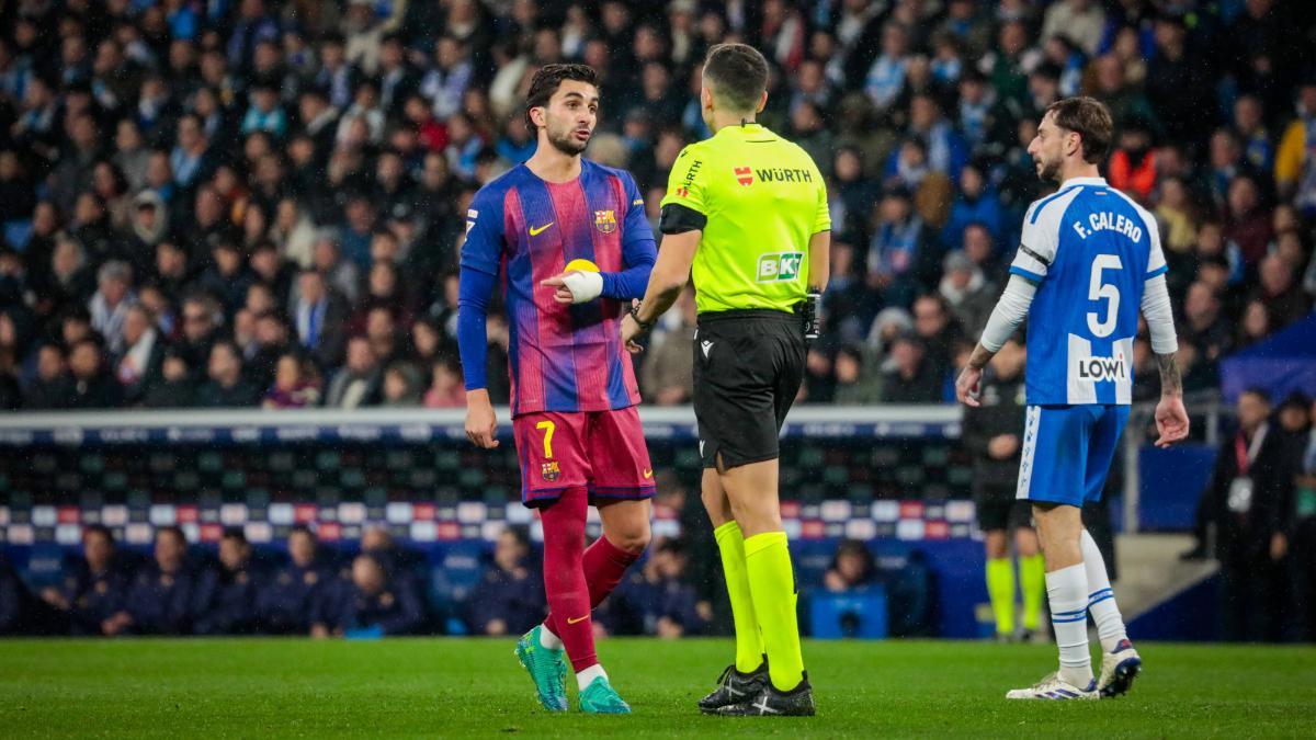 Víctor García Verdura, en el derbi entre Espanyol y Barça
