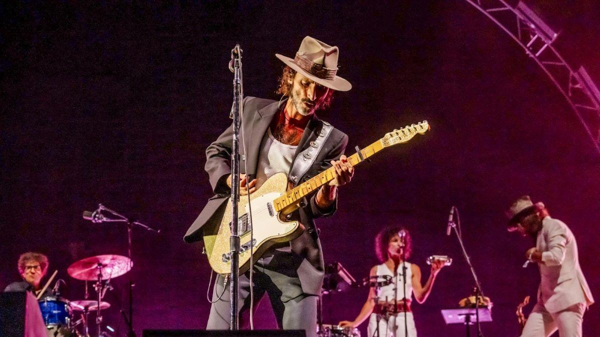 Robe vuelve a emocionar en Sonorama de la mano de Leiva