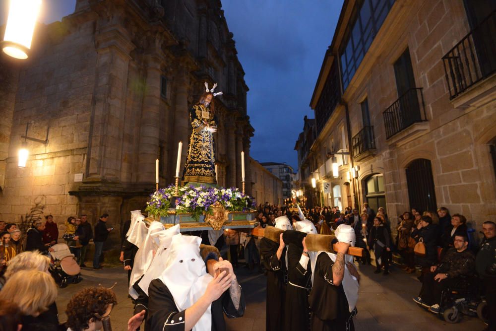 La procesión del Martes Santos en Pontevedra // Gustavo Santos