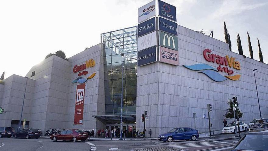 Vista parcial del centro comercial Gran Vía. // Alba Villar