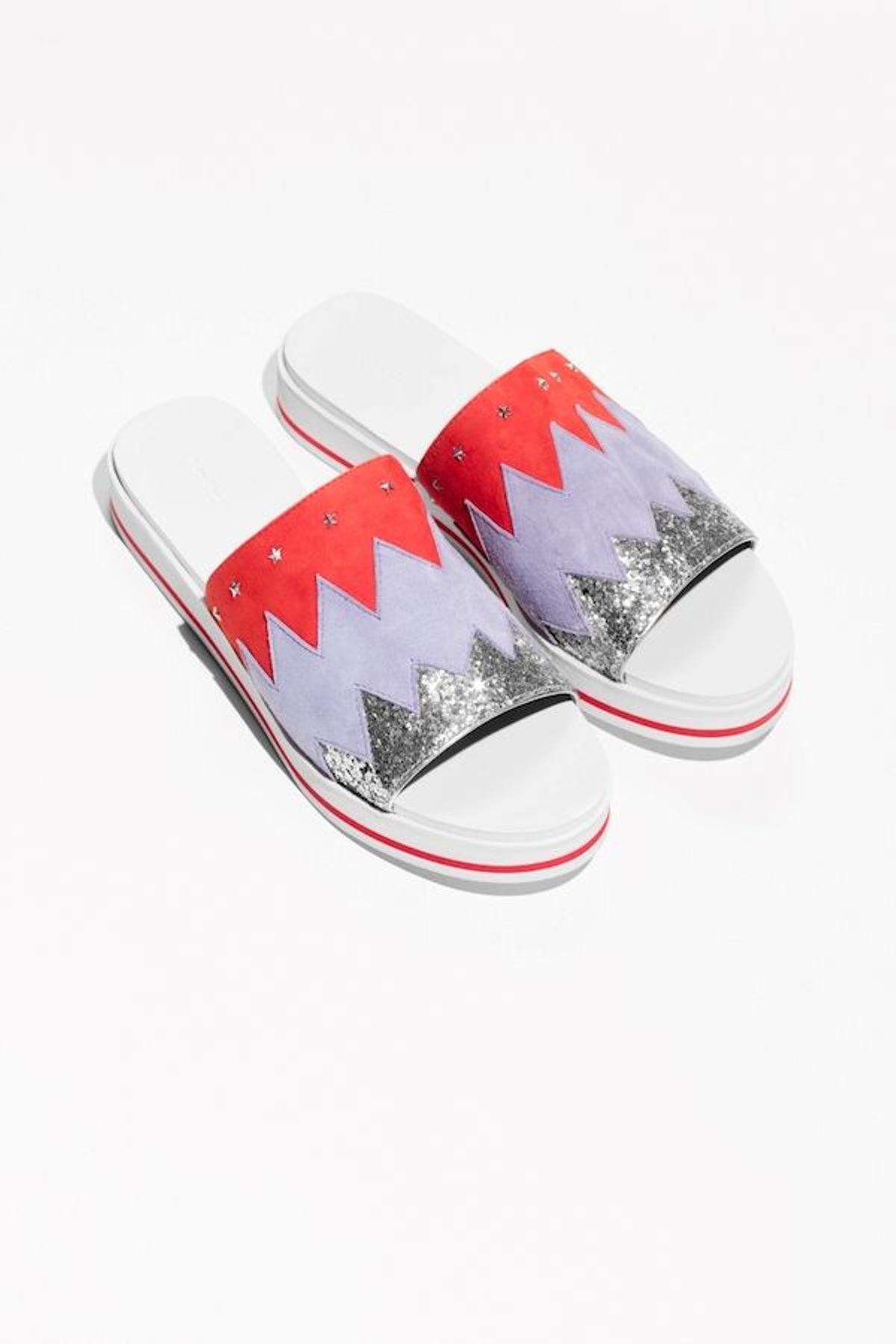 En plano y a lo loco: chanclas, de & Other Stories
