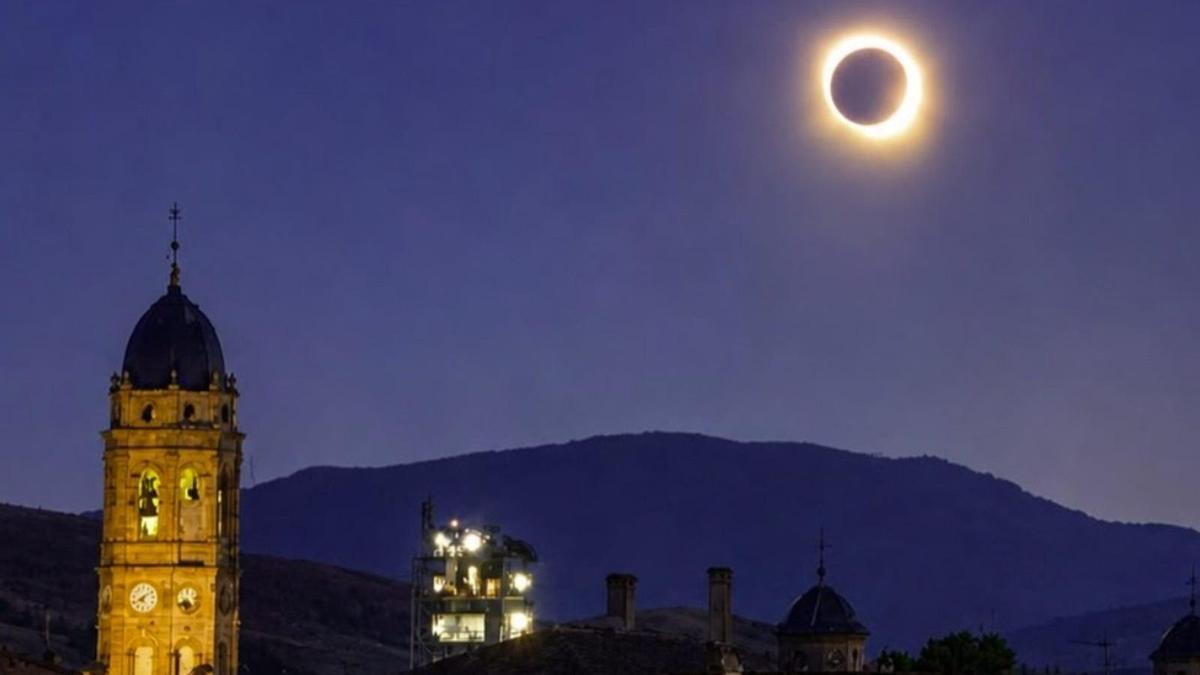 Espectacular vista del eclipse solar total desde Morata de Jalón.