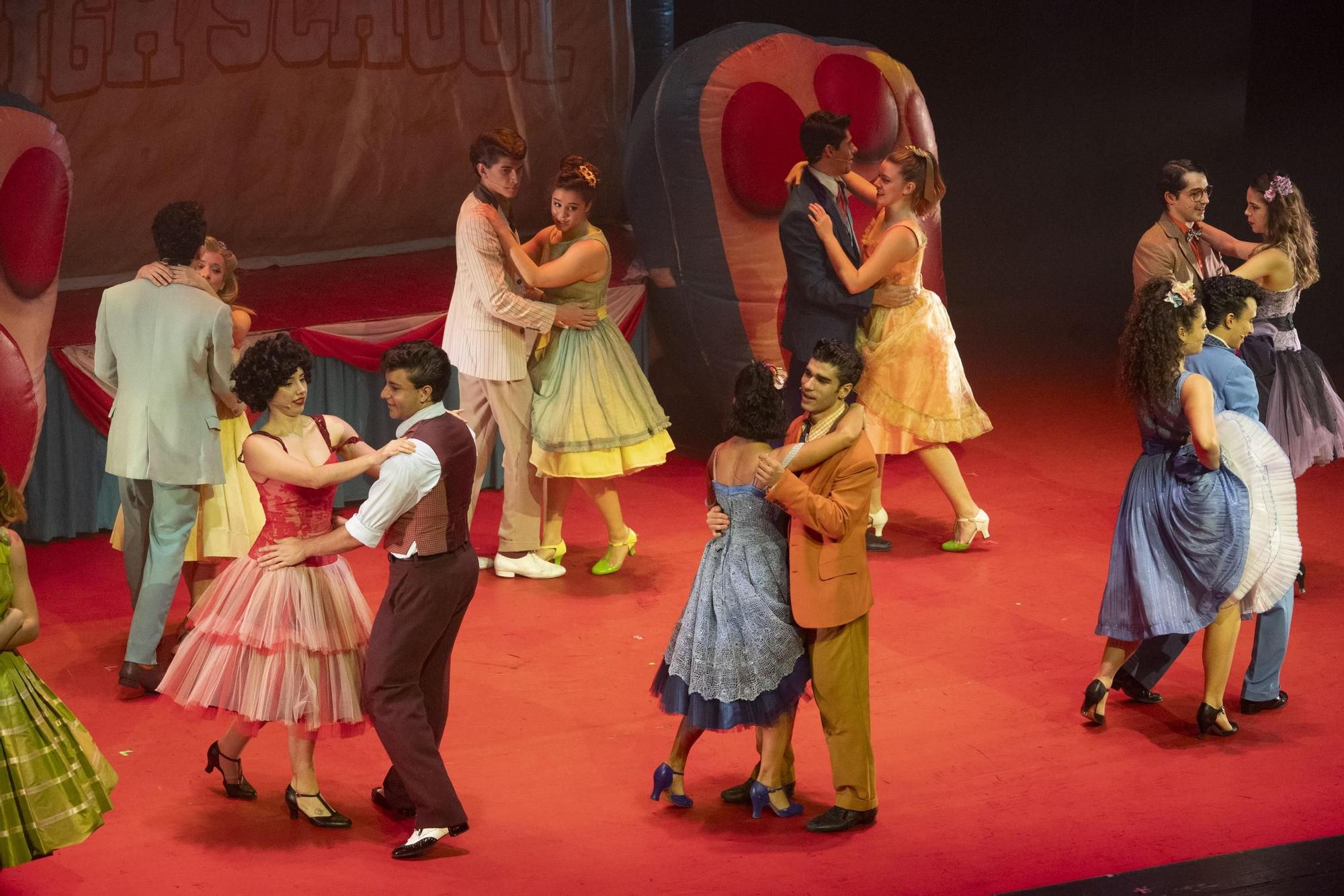 El musical de Grease a Manresa, en imatges