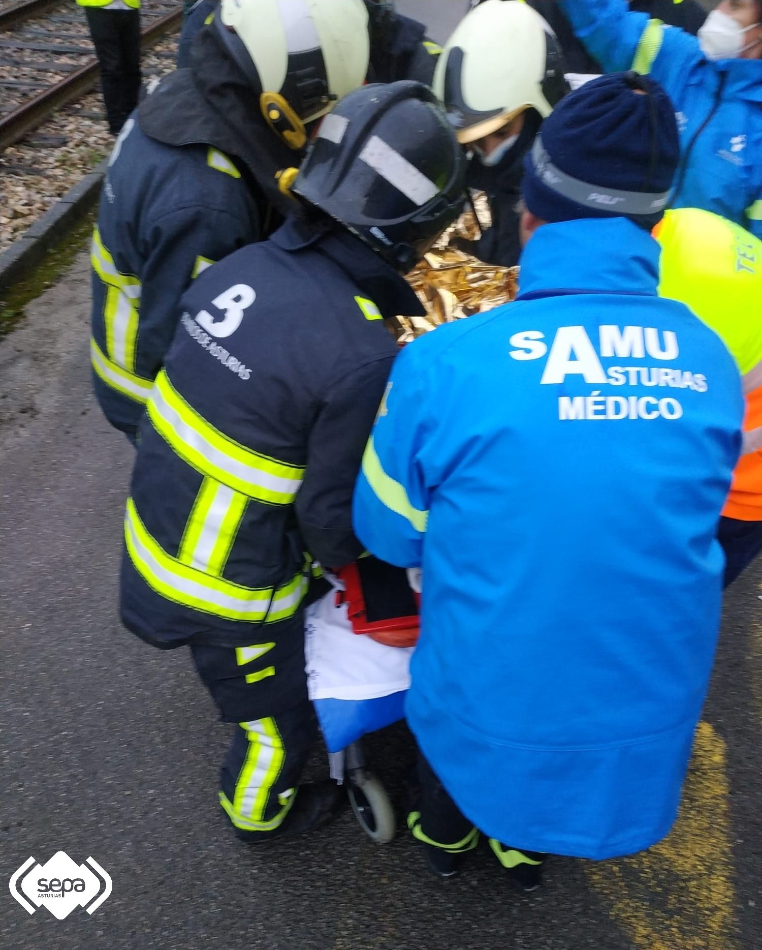 Las fotografías del accidente ferroviario por un argayu en Lena