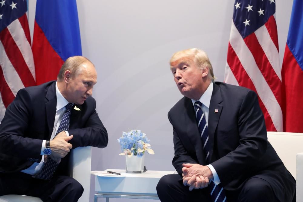 La secuencia del apretón de manos entre Trump y Putin