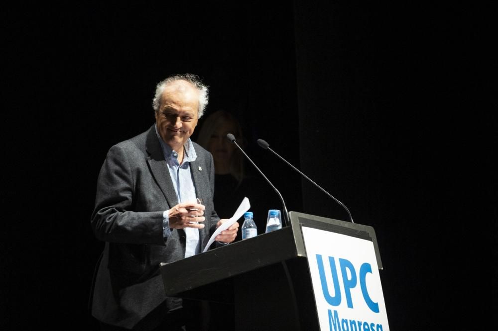 La UPC Manresa celebra la graduació dels 113 estud