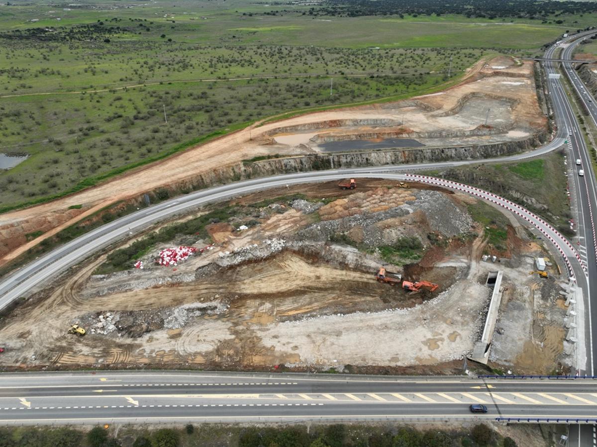 Galería | Así avanzan las obras de la futura autovía Cáceres-Badajoz Galería | Así avanzan las obras de la futura autovía Cáceres-Badajoz