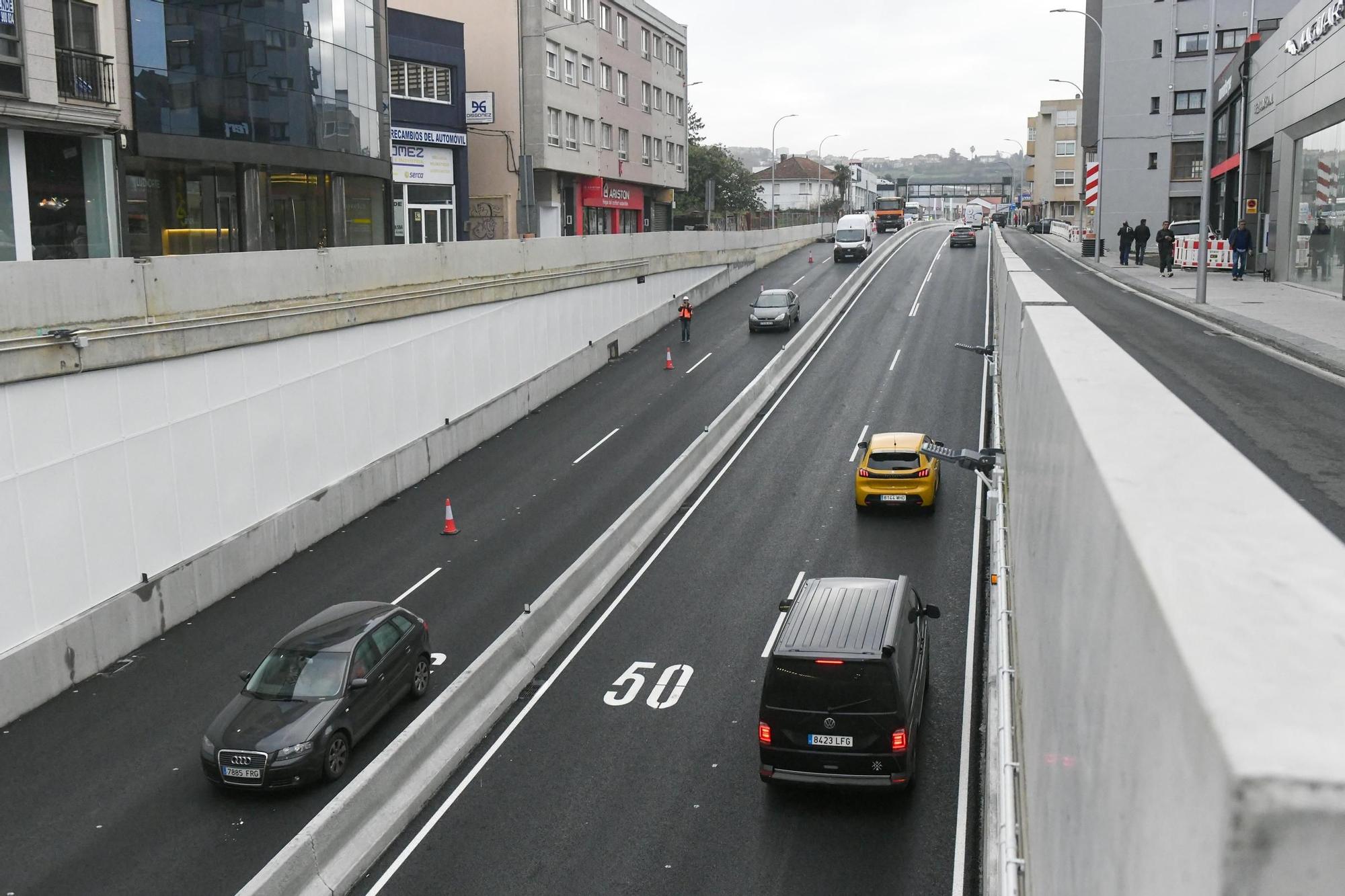 El túnel de Sol y Mar, en Oleiros, abre al tráfico