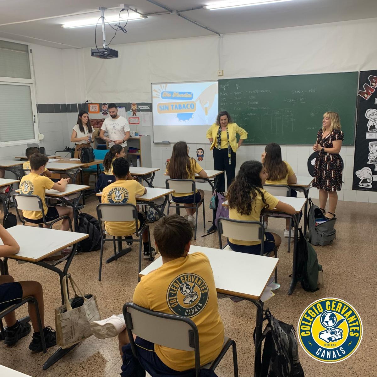 Aula del Cervantes de Canals premiada con el primer premio "Clases sin humo".