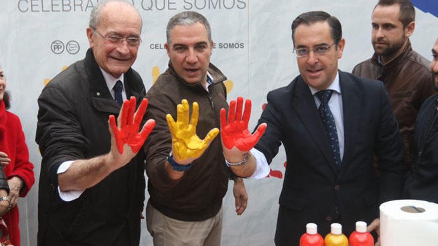 Elías Bendodo, Francisco de la Torre, Miguel Briones, Luis Verde y otros representantes del PP han participado en el acto de conmemoración de la Constitución.