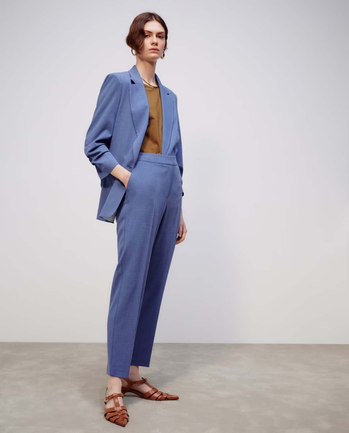 TRAJES MUJER EL CORTE INGLES Invitada perfecta los 6 trajes de El Corte Ingles que estrenaras en un evento y luciras tambien en la oficina