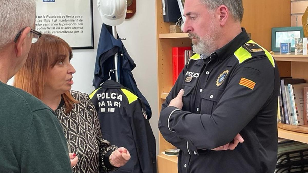 El intendente Sanjuliana, nuevo jefe de la Policía Local de Mataró, junto a la concejal de Seguridad, Núria Moreno