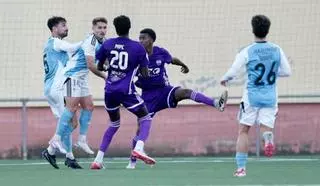 El Silva escapa del farolillo rojo tras ganar al Barbadás