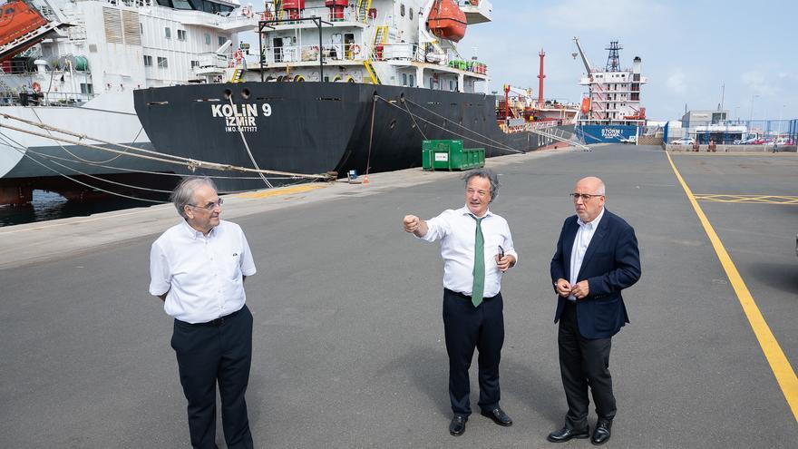 Una firma holandesa encarga en el Puerto de Las Palmas una decena de piscinas de acuicultura