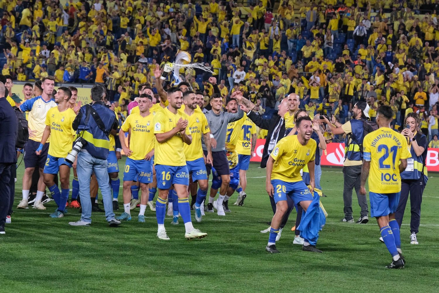 Ascenso de la UD Las Palmas, la celebración en el Estadio de Gran Canaria