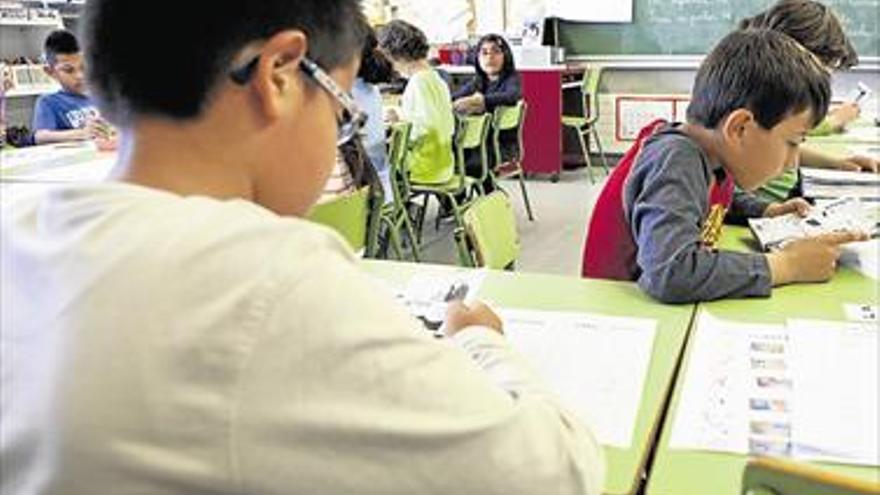 Educación accede a negociar con los sindicatos la jornada continua