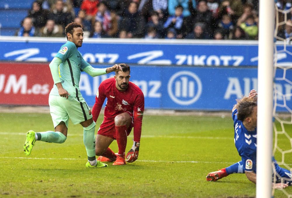 Las mejores imágenes del Alavés-Barcelona.