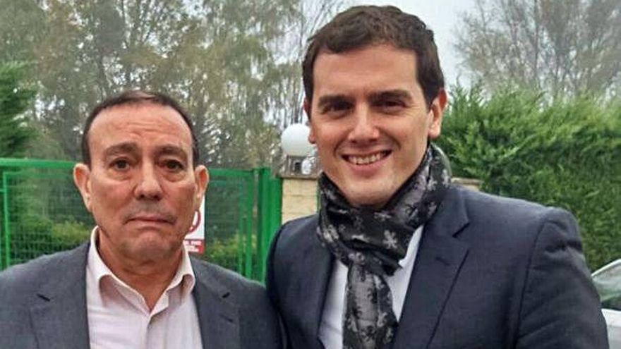 Requejo pide la baja en Ciudadanos y atiza a Rivera: &quot;No tiene ni idea de despoblación&quot;