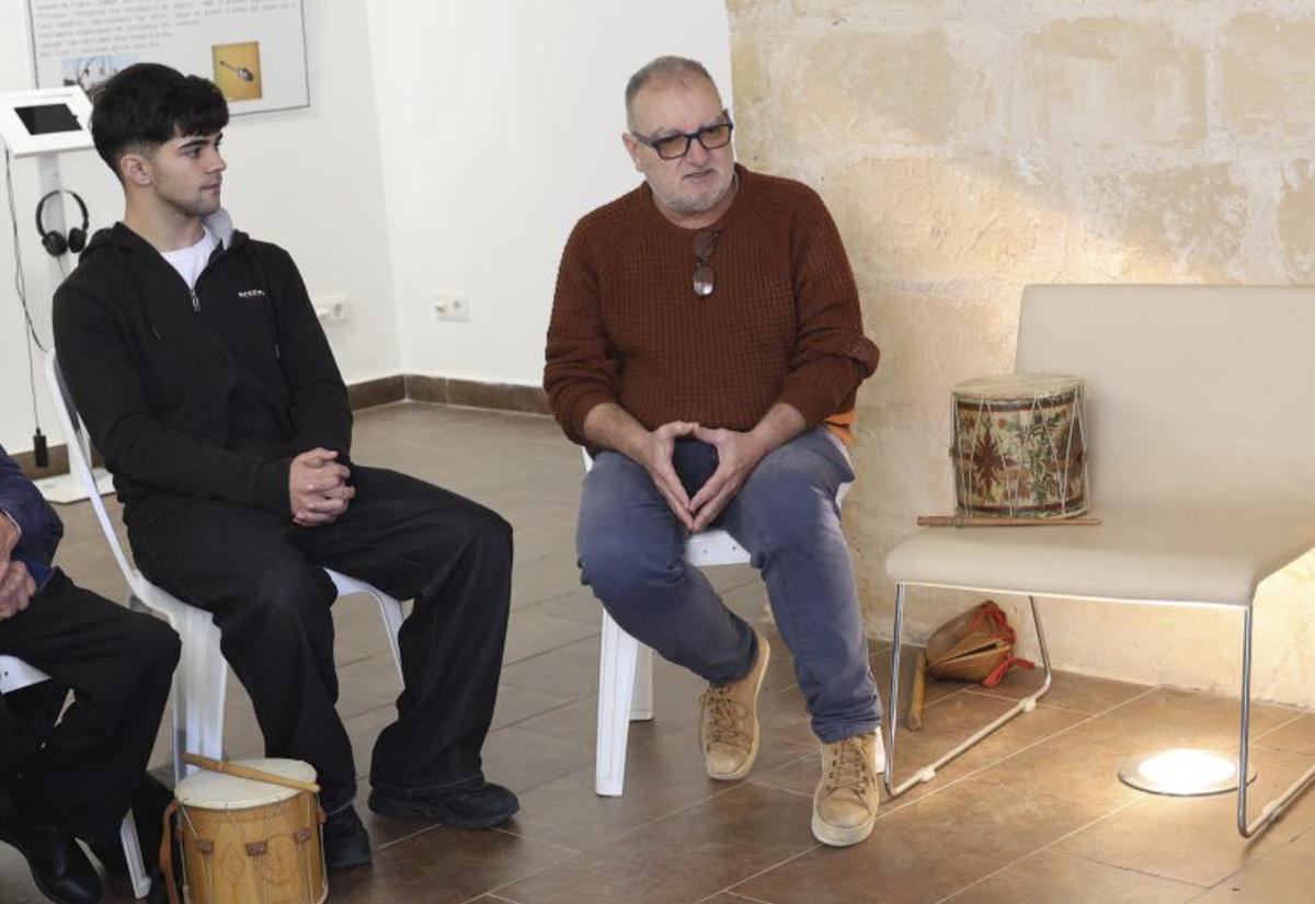 ‘Cantada’ tradicional 			en el Far de ses Coves Blanques